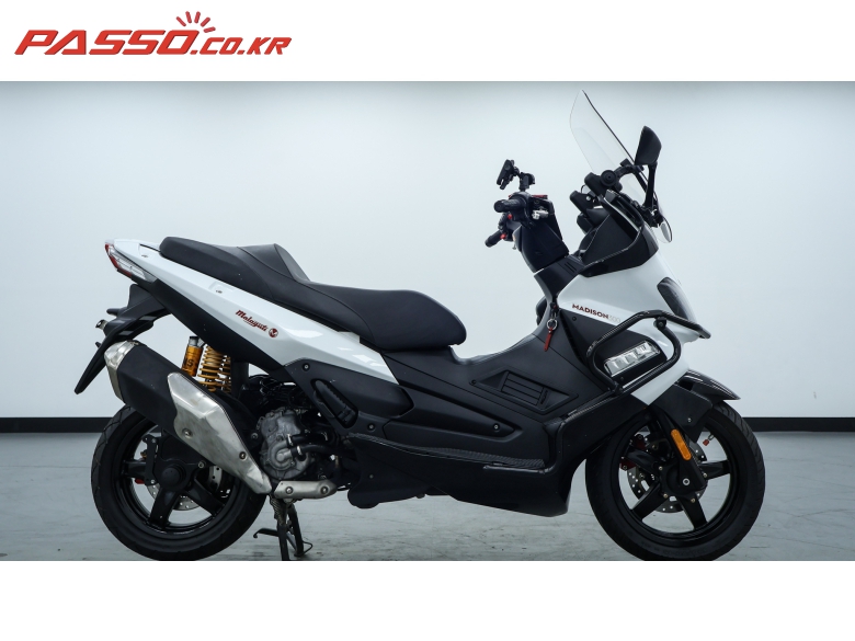메디슨300